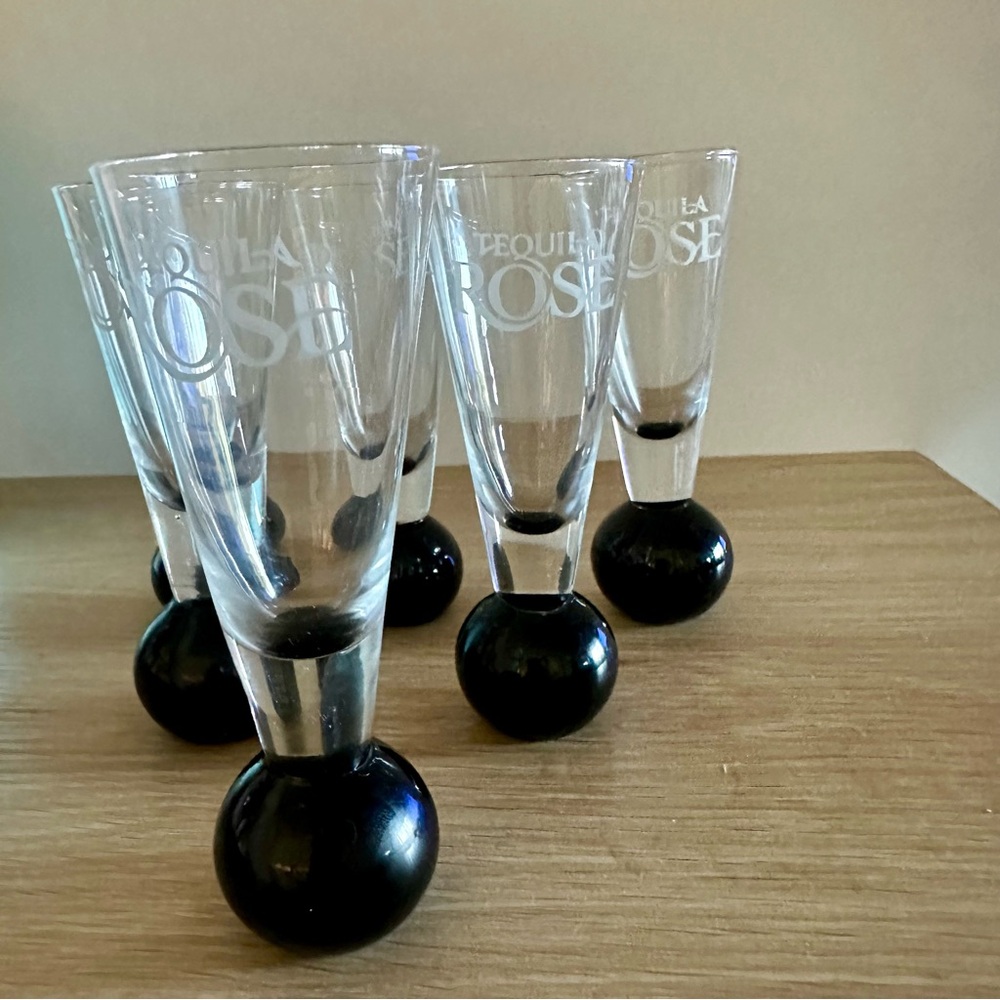 6 Vtg Tequila Rose 2” Black Bubble Glass Shot Glasses - Picture 7 of 7